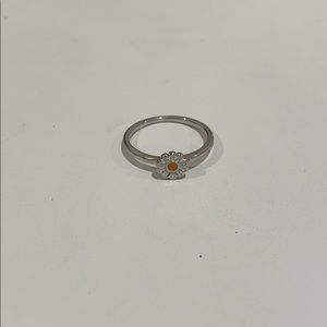 Pura Vida daisy ring